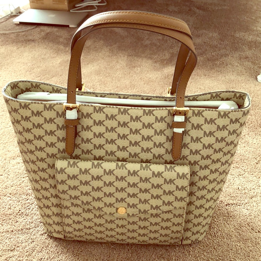 Michael Kors tote